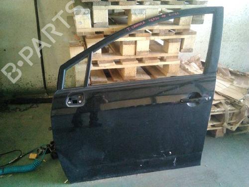 Left front door TOYOTA COROLLA Verso (ZER_, ZZE12_, R1_) 2.0 D-4D (CUR10_, CUR10R) | BP5823748C2 