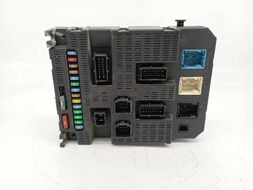 Used Fuse box CITROËN C4 I (LC_) [2004-2014]  10327239