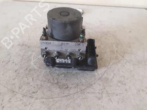 Used ABS pump RENAULT CLIO II (BB_, CB_) 1.2 (BB0A, BB0F, BB10, BB1K, BB28, BB2D, BB2H, CB0A,... (58 hp) 1748948