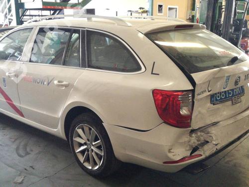 Used Parts SKODA SUPERB II (3T4)  2.0 TDI 16V  796807