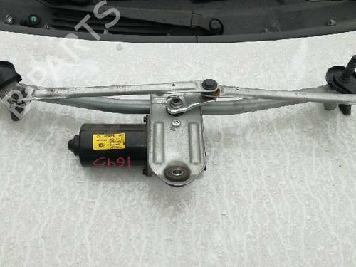 Used Front wiper motor KIA SPORTAGE III (SL) [2009-2017]  4659027