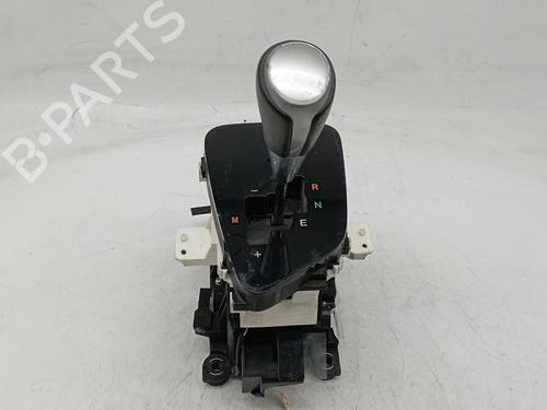 Used Gear lever TOYOTA AURIS (_E18_) [2012-2018]  20648664