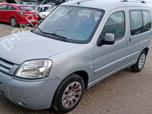 Brugte CITROËN BERLINGO / BERLINGO FIRST Box Body/MPV (M_) 2.0 HDI 90 (MBRHY, MCRHY) (90 hp) 4369029