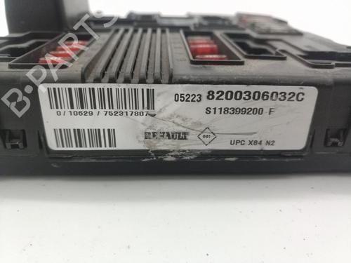 Fuse box RENAULT SCÉNIC II (JM0/1_) 1.9 dCi (JM0G, JM12, JM1G, JM2C) | BP20648739E1 