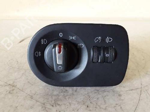Used Headlight switch SEAT LEON (1P1) 1.9 TDI (90 hp) 1403815