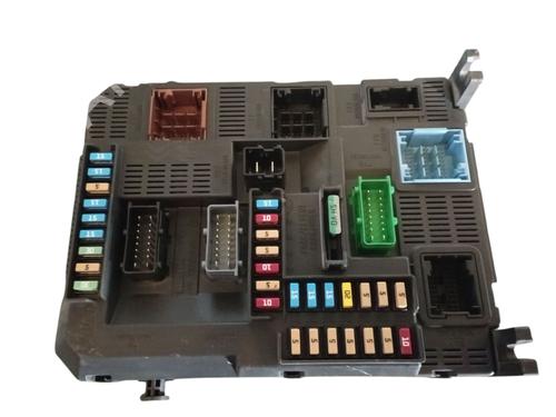 Sikringsdåse PEUGEOT 2008 I (CU_) [2013-2025]  29721781