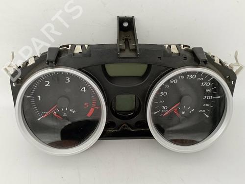 Used Instrument cluster RENAULT MEGANE II (BM0/1_, CM0/1_) [2001-2012]  15839736