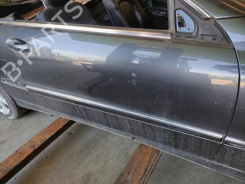 Used Right front door MERCEDES-BENZ CLK (C209) CLK 270 CDI (209.316) (170 hp) 12215663