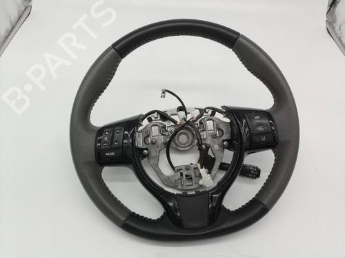 Used Steering wheel TOYOTA YARIS (_P13_) 1.5 Hybrid (NHP130_, NHP130) (101 hp) 10252301