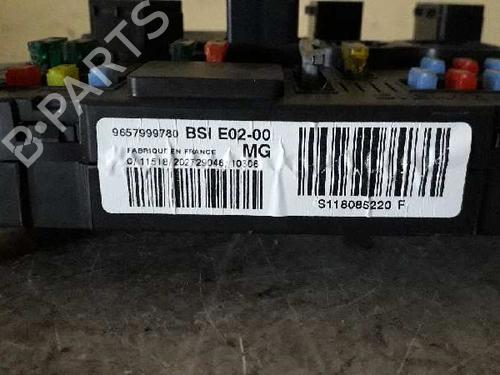 Zekeringkast PEUGEOT 206+ (2L_, 2M_) 1.4 i (2LKFWA, 2MKFWA) | BP2767056E1 