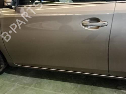 Porta frente esquerda TOYOTA AURIS (_E18_) [2012-2019]  31321882