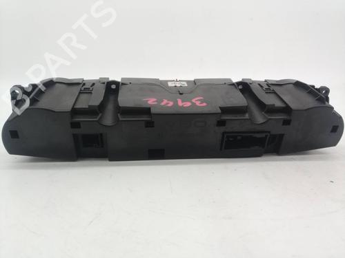 AC Styreenhet / Manøvreringsenhet MERCEDES-BENZ E-CLASS (W211) E 270 CDI (211.016) | BP12212681I5 