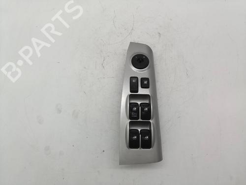 Used Left front window switch KIA SPORTAGE II (JE_, KM_) [2004-2011]  14468000