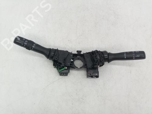 switch-toyota-yaris-_p13_-2010-2011-2012-2013-2014-2015-2016-2017-2018-2019-2020-37801700 main image