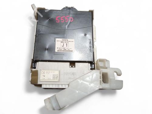 Fuse box TOYOTA PRIUS (_W3_) 1.8 Hybrid (ZVW3_) | BP32374732E1