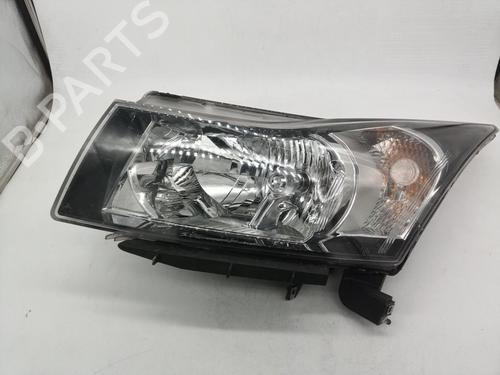 Used Left headlight CHEVROLET CRUZE (J300) [2009-2025]  25793526