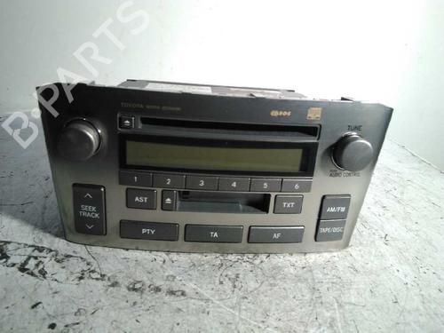 Used Radio TOYOTA AVENSIS Estate (_T25_) 2.0 D-4D (CDT250_, CDT250R) (116 hp) 6907627