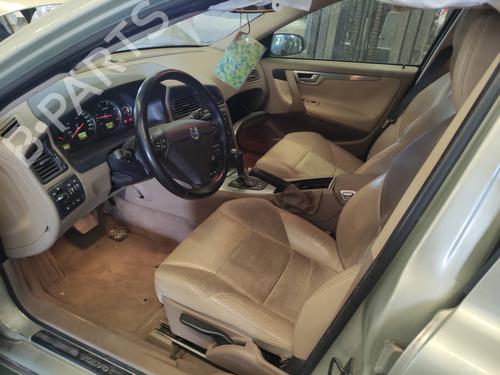 Fuse box VOLVO S60 I (384)  | BP17956046E1