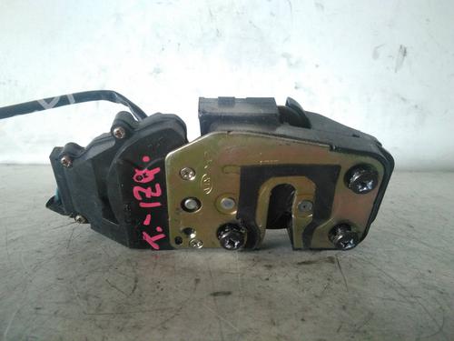 Rear left lock KIA CARENS II MPV (FJ)  | BP6240553C100 