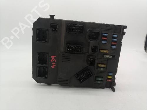 Used Fuse box PEUGEOT 407 (6D_) [2004-2011]  13815500
