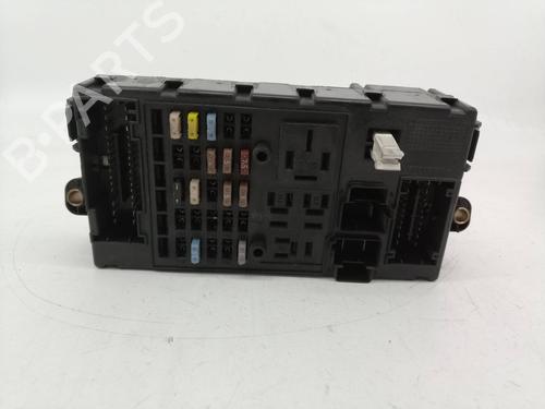Used Fuse box Fuse box IVECO DAILY II Van 30-8 (12914111, 12914112, 12914117, 12914131, 12914137,... (75 hp) 9293562 9293562