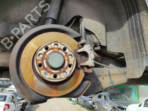 Used Right rear steering knuckle VW GOLF VI (5K1) [2008-2014]  21501565