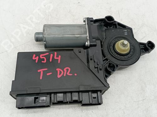 Rudehejsemotor bagstkærm højre AUDI A4 B7 (8EC) [2004-2009]  19311038
