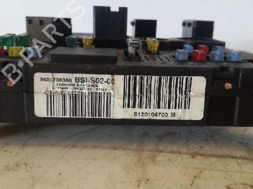 Fuse box PEUGEOT 407 (6D_) 2.0 (6DRFNB, 6DRFNE) | BP3189200E1 