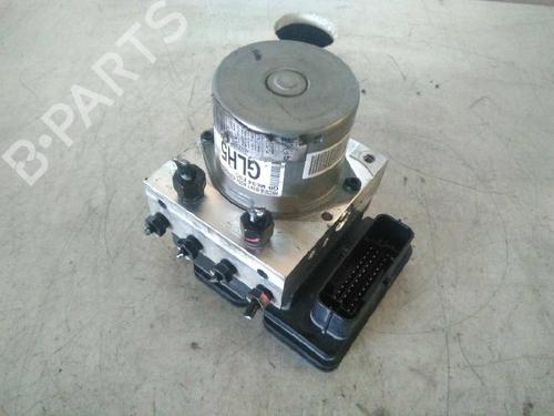Used ABS pump HYUNDAI i20 II (GB, IB) 1.2 (84 hp) 3650526