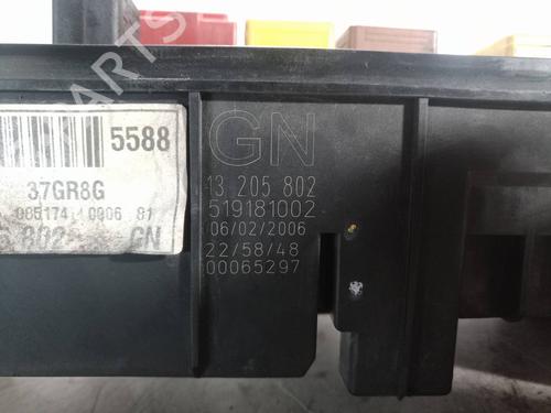 Fuse box OPEL VECTRA C (Z02)  | BP6829030E1 