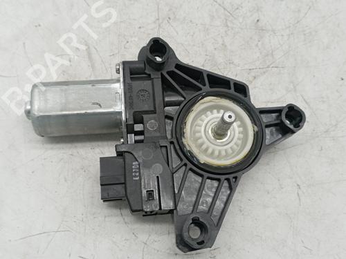 Moteur de lève-vitre arrière droit MERCEDES-BENZ C-CLASS (W205) [2013-2023]  29408906