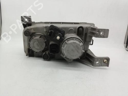 Right headlight HYUNDAI TRAJET (FO) 2.0 CRDi | BP24533044C29 