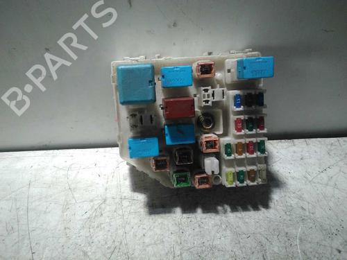 Used Fuse box TOYOTA RAV 4 II (_A2_) [2000-2005]  6004076