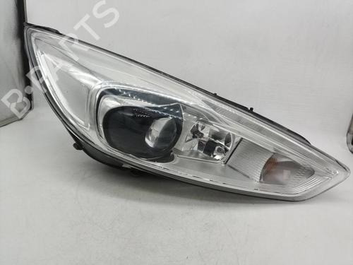 Used Right headlight FORD FOCUS III 1.6 TDCi (115 hp) 30096199