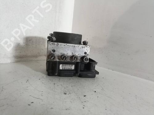 Used ABS pump RENAULT CLIO III (BR0/1, CR0/1) 1.5 dCi (75 hp) 12214408