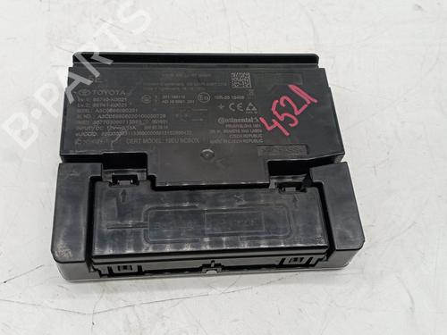 Used Electronic module TOYOTA YARIS (_P13_) 1.5 (NSP131_) (112 hp) 21551197