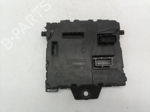 Used Fuse box RENAULT KANGOO / GRAND KANGOO II (KW0/1_) 1.5 dCi 90 (KW05, KW08, KW0G, KW11) (90 hp) 23891793