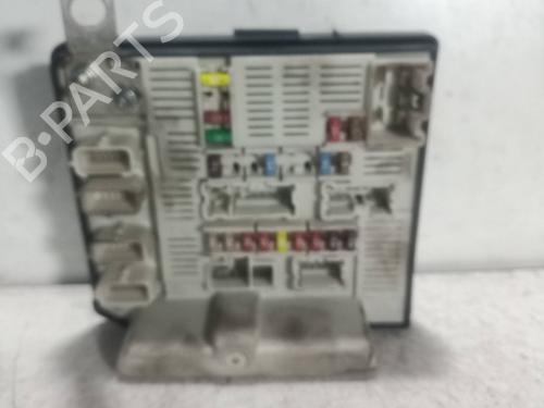 Used Fuse box RENAULT MEGANE II (BM0/1_, CM0/1_) 1.5 dCi (BM1E, CM1E) (106 hp) 6408222