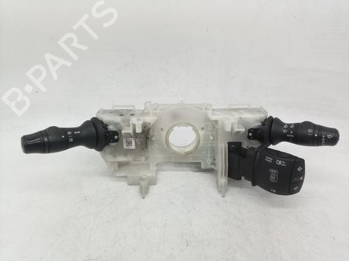 Used Switch RENAULT MEGANE III Hatchback (BZ0/1_, B3_) 1.6 16V (BZ1B, BZ1H) (110 hp) 32397600