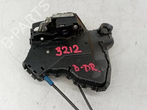Used Front right lock TOYOTA AURIS (_E15_) [2006-2012]  16581943
