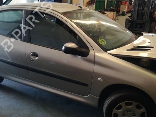 Fuse box PEUGEOT 206 Hatchback (2A/C) 1.4 LPG | BP8235131E1 