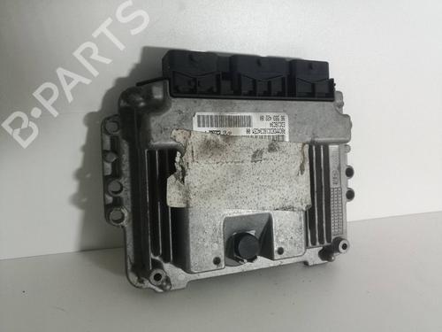 Used Engine control unit (ECU) PEUGEOT 307 (3A/C) 1.6 HDi (90 hp) 8005453
