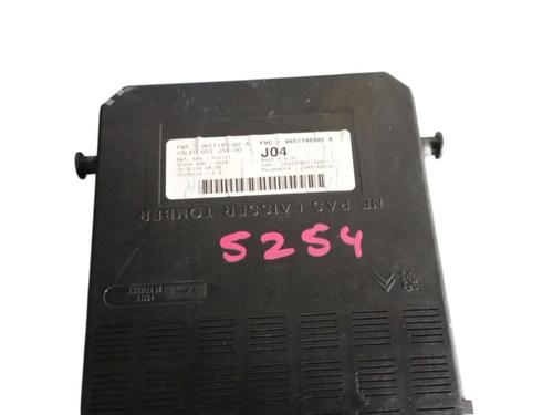 Fuse box PEUGEOT 307 Break (3E) 2.0 9651196980A | BSIJ0400 | 9651197680A |