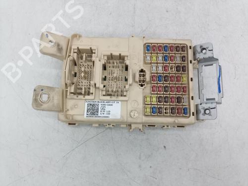 Used Fuse box Fuse box 38321034 38321034