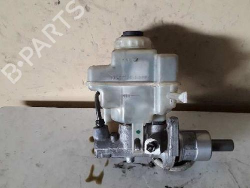 Used Brake master cylinder BMW 5 (E39) 520 i (150 hp) 1983586