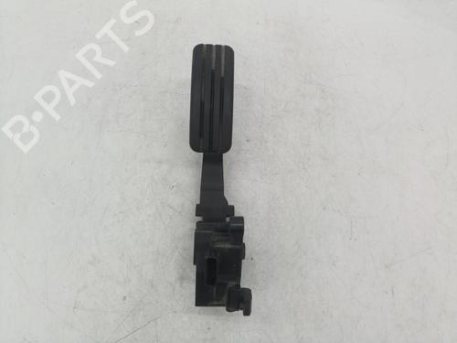 pedal-renault-megane-iii-hatchback-bz01_-b3_-2008-37995282 main image