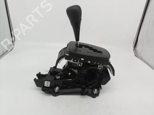 Gear lever TOYOTA YARIS (_P13_) 1.5 Hybrid (NHP130_, NHP130) | BP10252307M90 