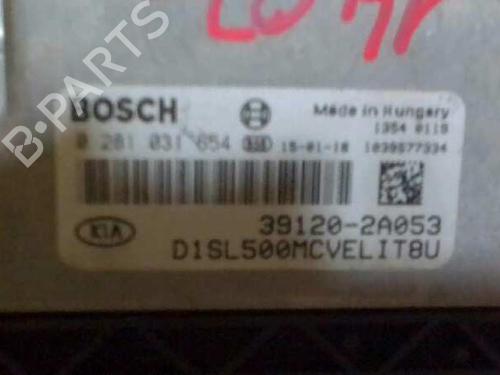 Engine control unit (ECU) KIA SPORTAGE III (SL) 1.7 CRDi | BP2513304M57 