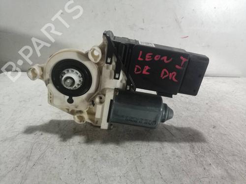 Used Right front window motor SEAT LEON (1M1) 1.9 TDI (90 hp) 7312692