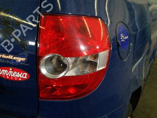 Right taillight VW FOX Hatchback (5Z1, 5Z3, 5Z4) 1.2 | BP5818583C35 